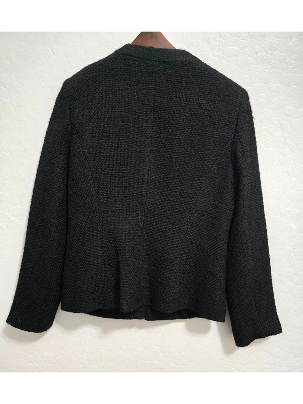 Chicos Size 0 Black Textured Prena Jacket With Beaded & Metal Ring - Picture 9 of 12
